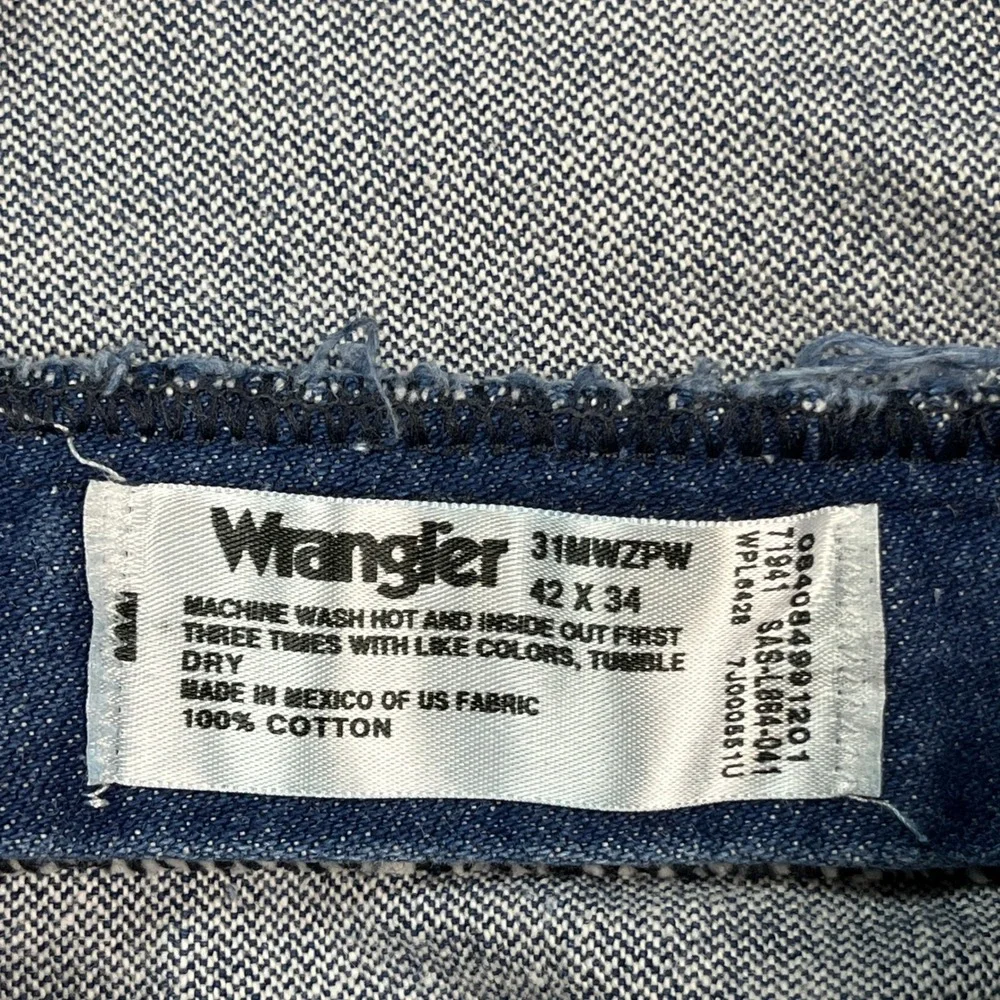 Wrangler Cowboy Cut Jeans Mens 42x34 Medium Wash Straight Leg Flat Front Relaxed